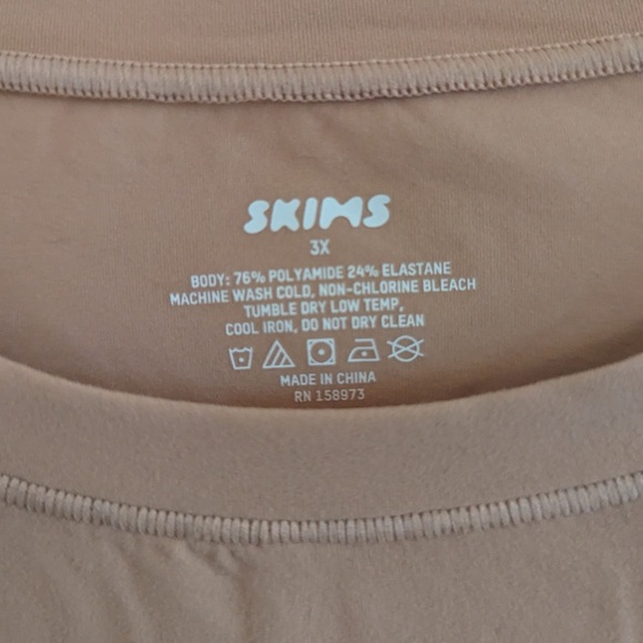 SKIMS Fits Everybody Super Cropped T-Shirt Plus Sz 2X - Picture 3 of 4